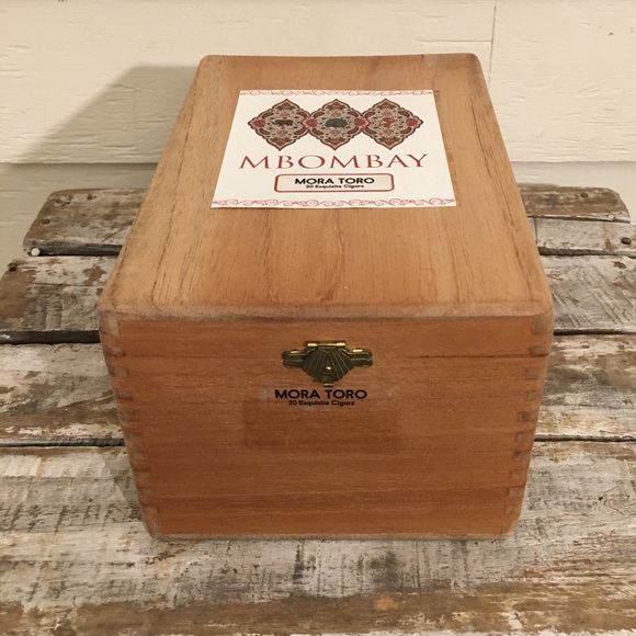 🧳3/$20🧳 MBOMBAY Wood Cigar Box - Picture 2 of 8